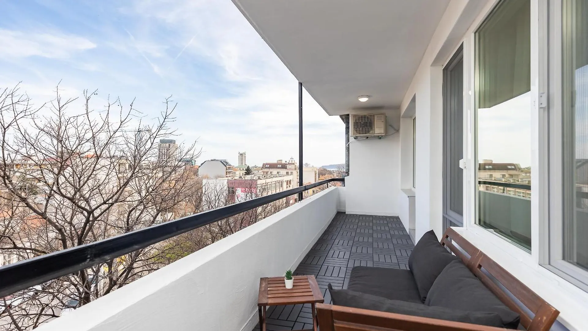 Cozy Chic Flat Stylish Center Apartment Varna Bulgaria